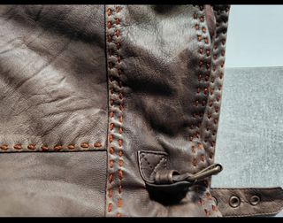 Chaqueta de piel marrón