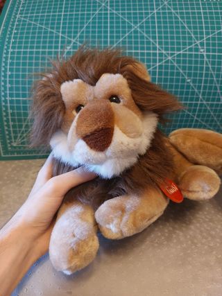 Peluche Leone Trudi
