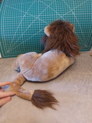 Peluche Leone Trudi
