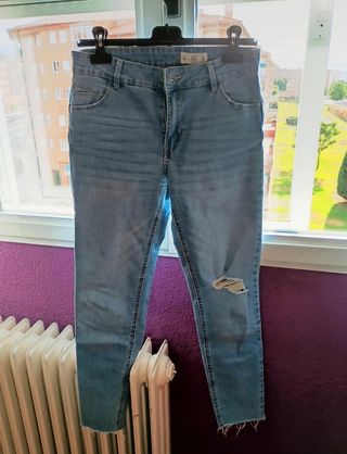Pantalón vaquero Lefties desgastado talla M
