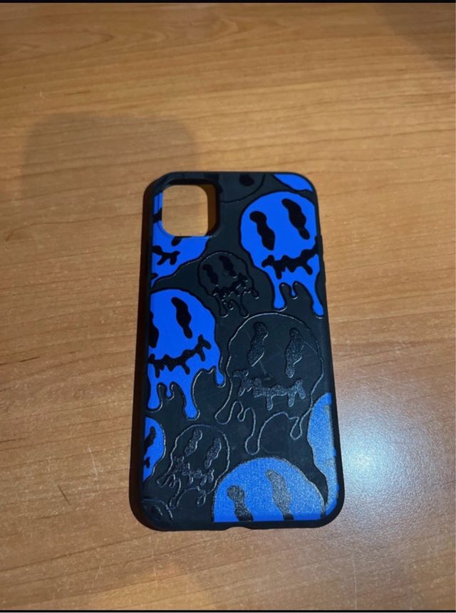 Cover iPhone 11 con Smiley Blu
