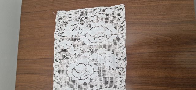 Centrino uncinetto bianco in cotone