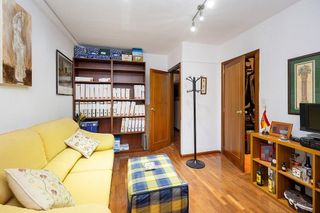 Piso en venta en Camino de Ronda - Rosaleda en Granada