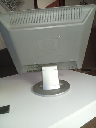 Pantalla HP Plata
