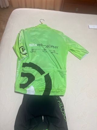 Maillot y culotte ciclismo Bike Philosophy