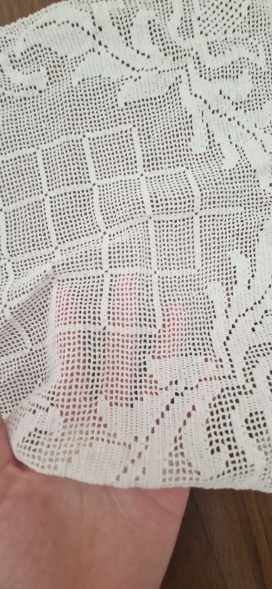 Centrino uncinetto beige e bianco