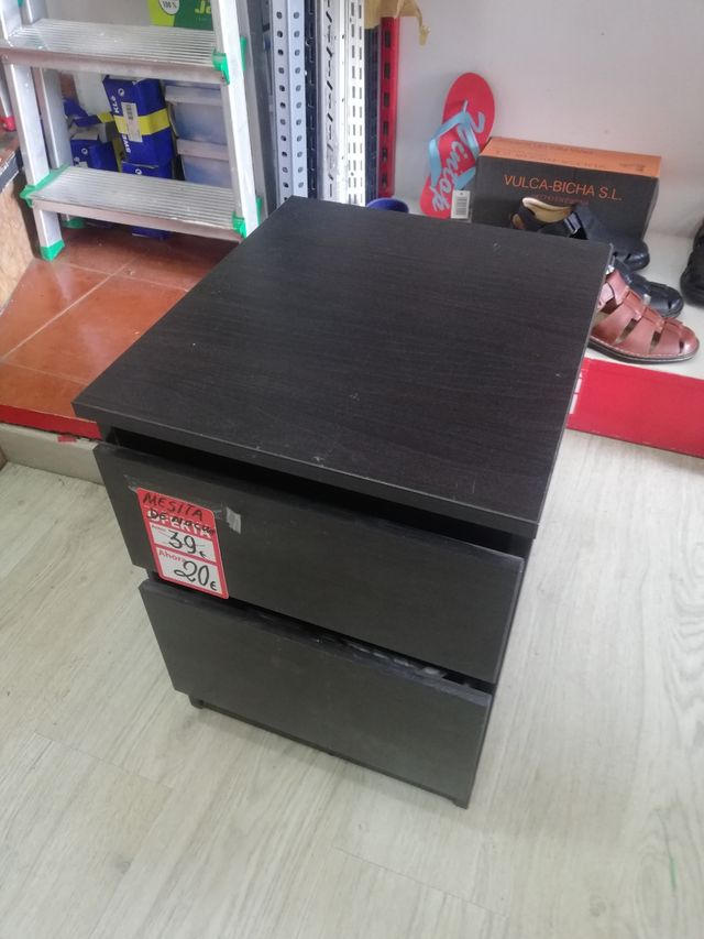 Mesita de noche negra con 2 cajones