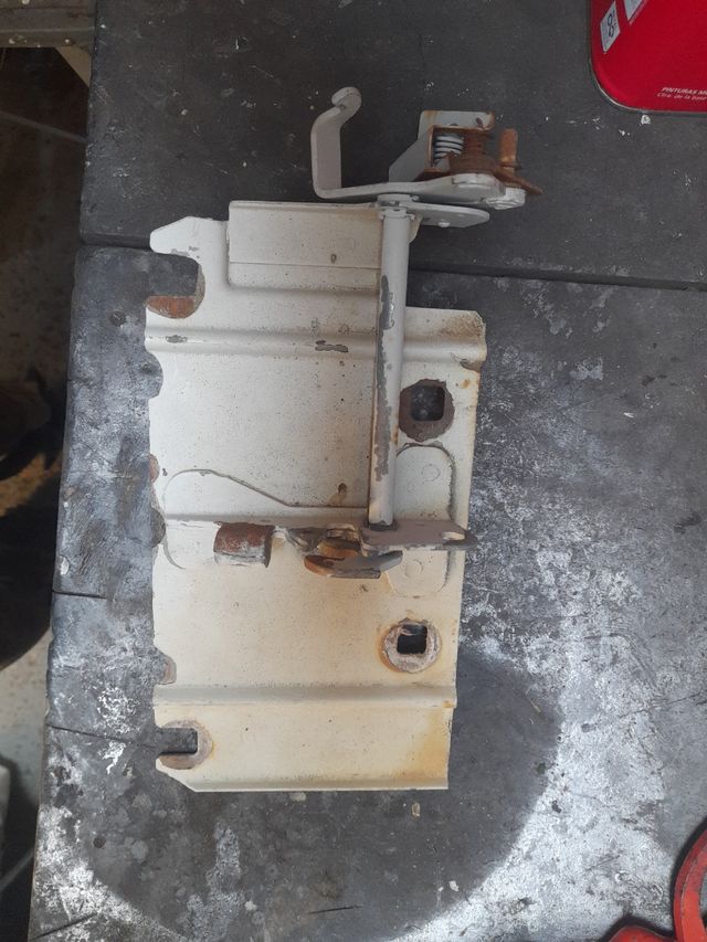 Cierre Capo/Maletero Renault 8