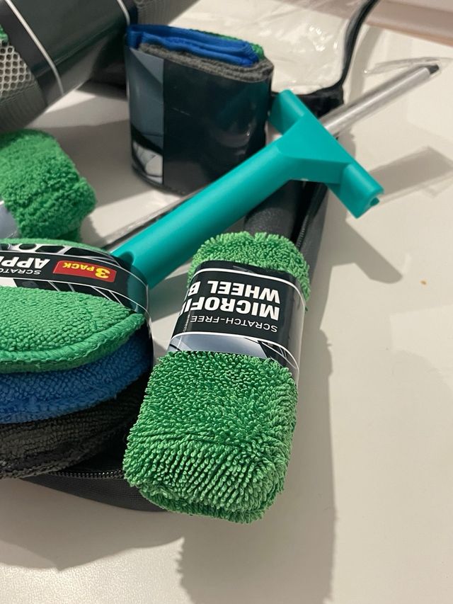 Kit Limpieza Coche/Moto 9 Piezas con Bolsa