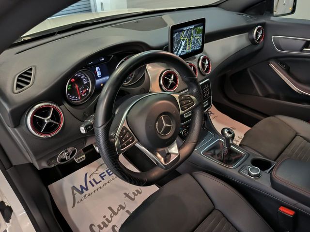 Mercedes Clase CLA 200 AMG Line 156cv 
