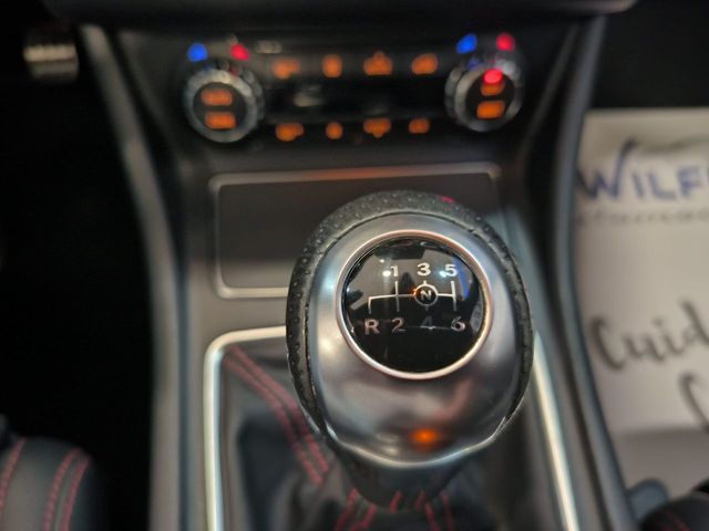 Mercedes Clase CLA 200 AMG Line 156cv 