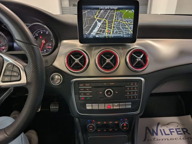 Mercedes Clase CLA 200 AMG Line 156cv 