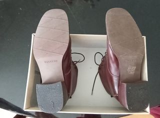 Botines de piel granates