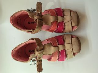 Sandalias Kickers Talla 24