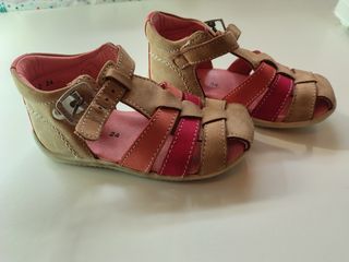 Sandalias Kickers Talla 24