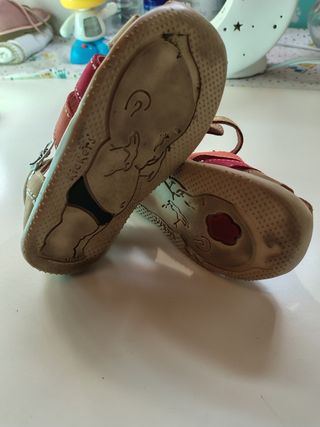 Sandalias Kickers Talla 24