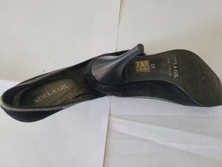 Zapatos de tacón ADELA GIL negros
