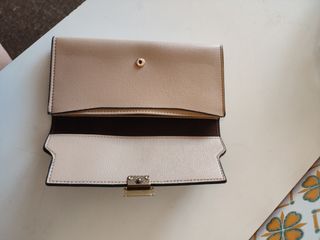 Monedero Mujer Beige tapa morada rosácea ,ver foto