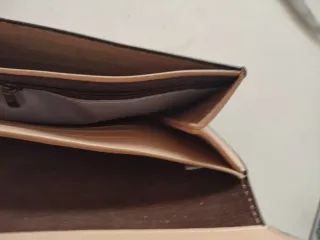 Monedero Mujer Beige tapa morada rosácea ,ver foto