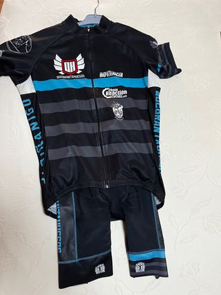 Maillot y culotte ciclismo
