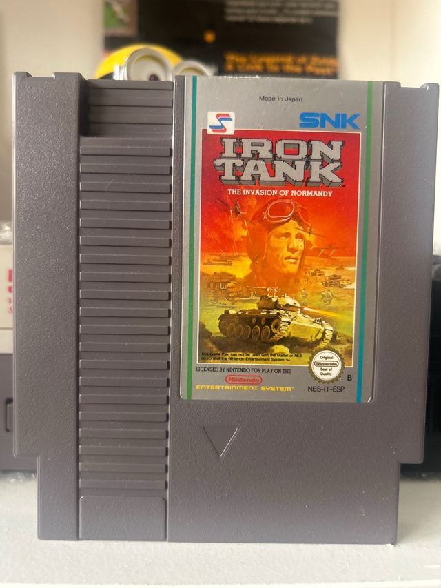 Nintendo NES + Juego Iron Tank