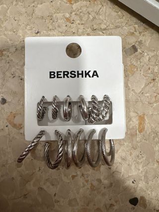 Set 7 Pendientes Aros Bershka Plateados