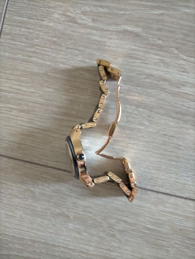 Reloj Follie Follie Mujer Negro y Dorado