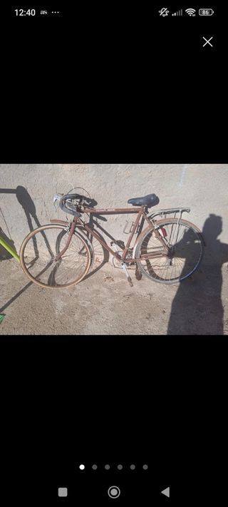 Bicicleta antigua de paseo