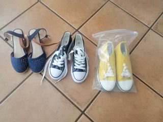 Lote de zapatillas deportivas y sandalias