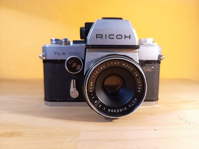 Cámara Ricoh TLS 401 35mm