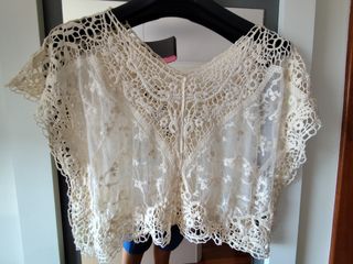 Top encaje beige talla única