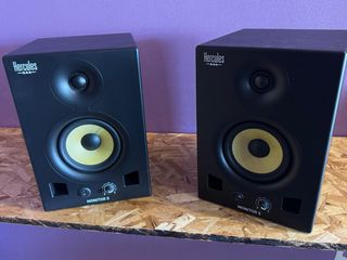 Monitores de estudio Hercules DJ
