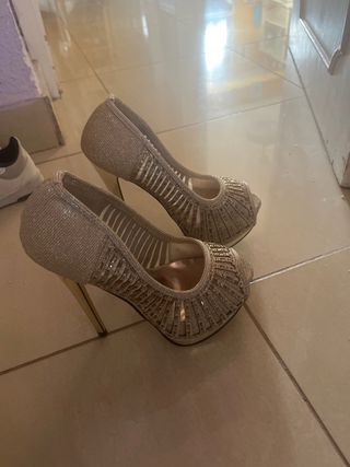 Zapatos de fiesta FAMA dorados talla 36
