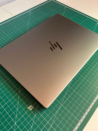 Portátil HP OmniBook 14” Táctil Slim PRECINTADO 