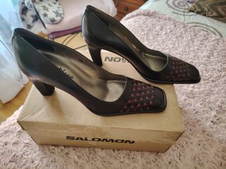 Zapatos de salón en piel negros nuevos  de tempor