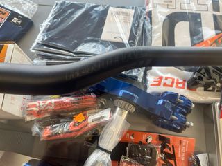 Manillar Renthal 35 780mm 30 Rise vendido 55€