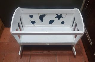Cuna para muñeca blanca 50x37x36 cm - gratis