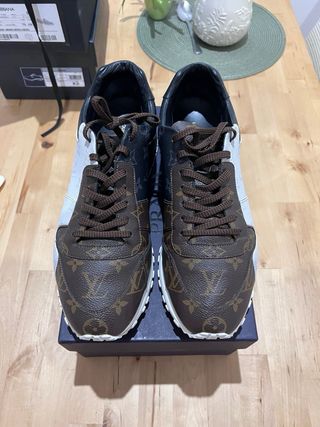 Louis Vuitton Zapatos Talla 44
como nuevo 