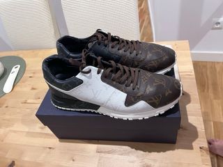 Louis Vuitton Zapatos Talla 44
como nuevo 
