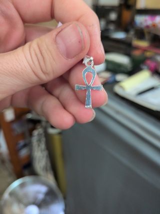 Cruz de la vida de plata
