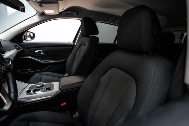 BMW Serie 3 320d xDrive Touring 2023 GARANTIA BMW