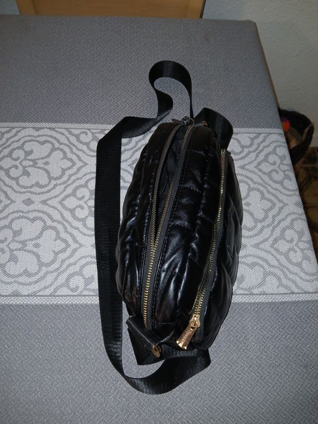 Borsa nera trapuntata