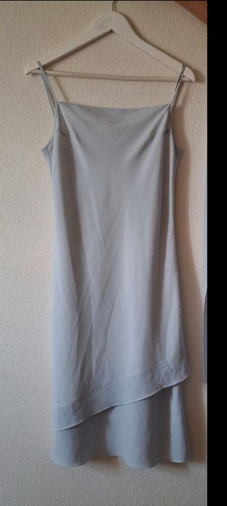 Vestido de cóctel con chal a juego