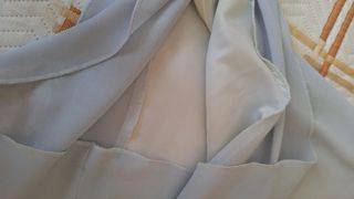 Vestido de cóctel con chal a juego
