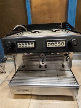 Cafetera Profesional con Molinillos 