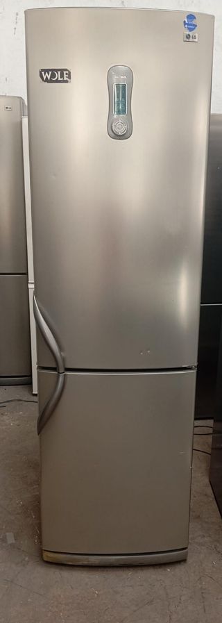 Nevera LG 2m alto x 60cm ancho