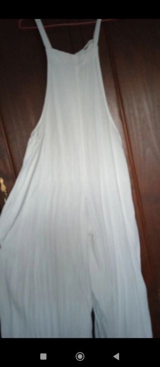 Mono de algodón blanco