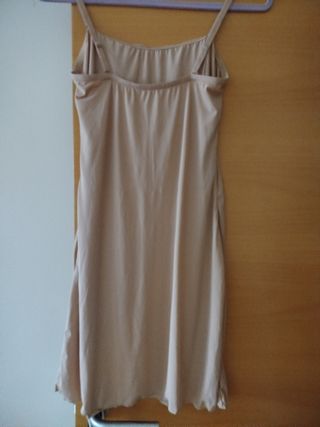 Enagua beige tirantes
