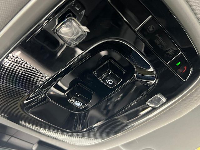 Ebro S700 1.5 TGDI PHEV Luxury E-CVT