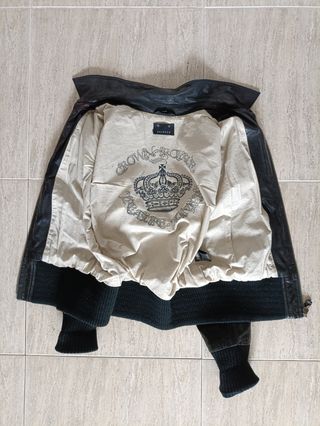 Bomber de cuero negro
